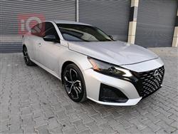 نیسان ئەلتیما